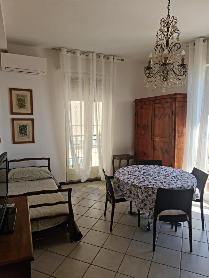 Maia Incantevole Levanto Bagian luar foto